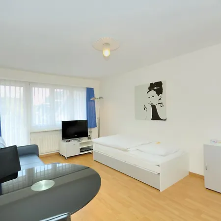 Lovely In The Center - Crown 44 Apartment *